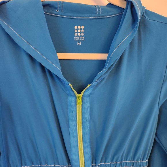 Title Nine Women's Turquoise Hooded Athletic Dress Size Medium - Picture 4 of 8